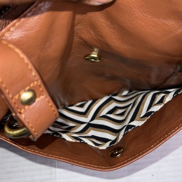 LATICO BROWN LEATHER WOMENS SHOULDER BAG W/DETACHABLE STRAP - Picture 8 of 12